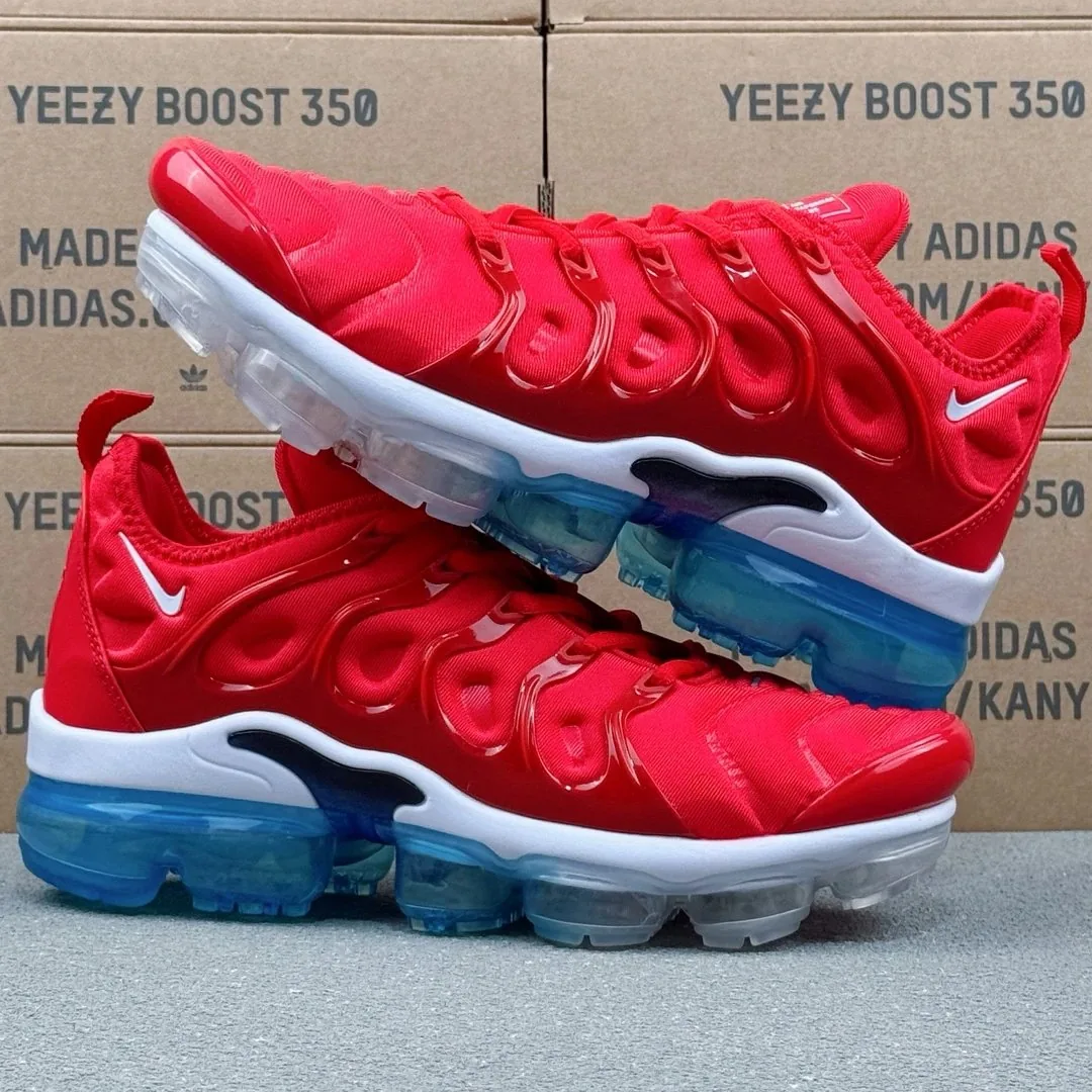 Nike Air VaporMax Plus Running Shoes — Photo 6
