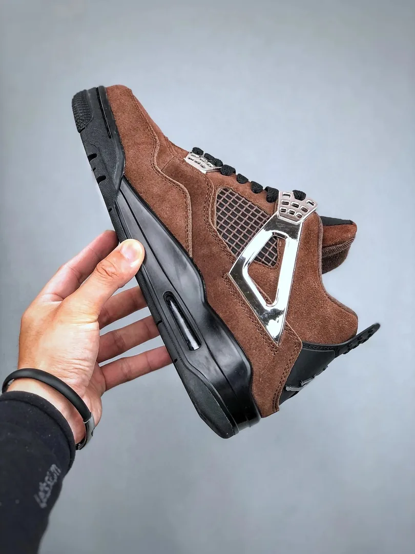 Air Jordan 4 Frozen Moments — Photo 14