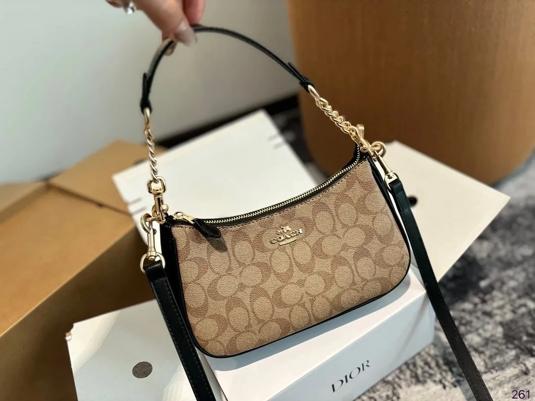 Coach Teri Shoulder Bag — QC