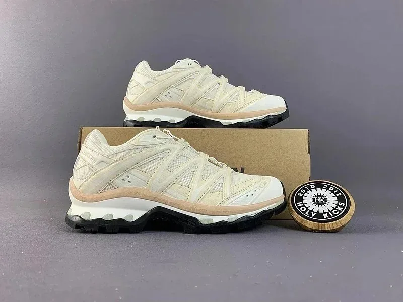 Salomon XT-6 Brown Lace-Up Trainers — Photo 10