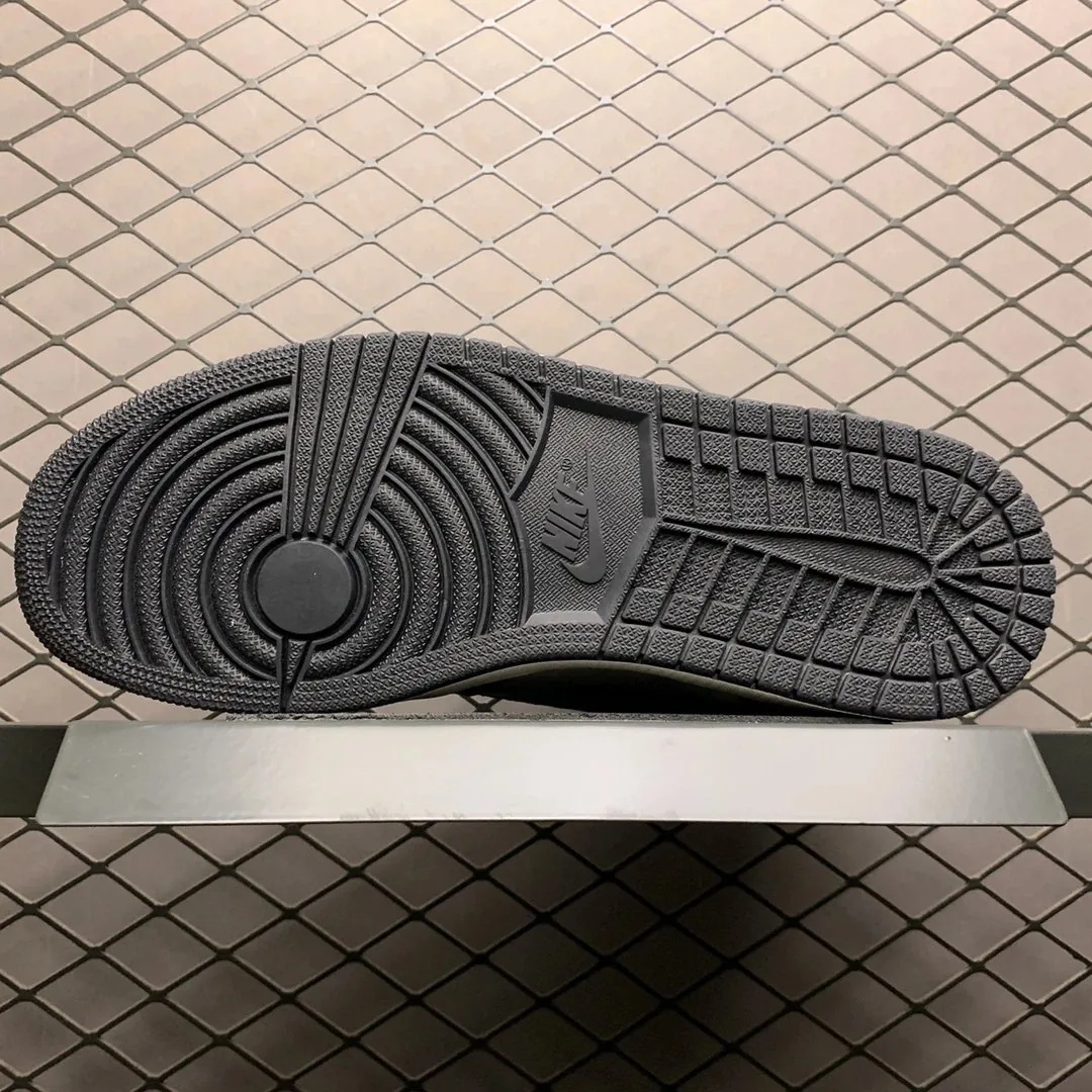 Air Jordan 1 Dark Mocha — Photo 5