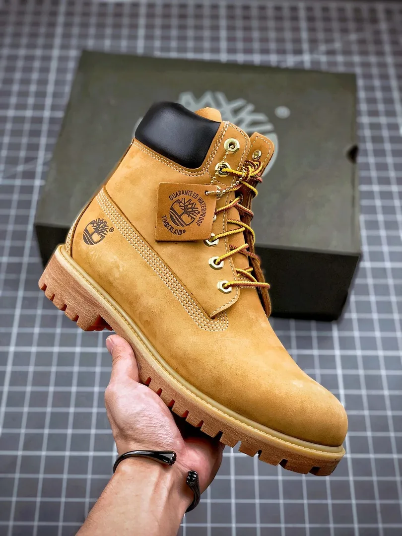 Timberland 6-Inch Premium Boot Wheat Brown Lace-Up Boots