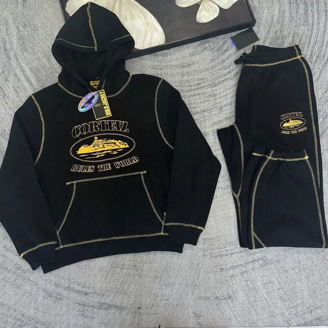 Amiri Everyday Hoodie — Photo 13