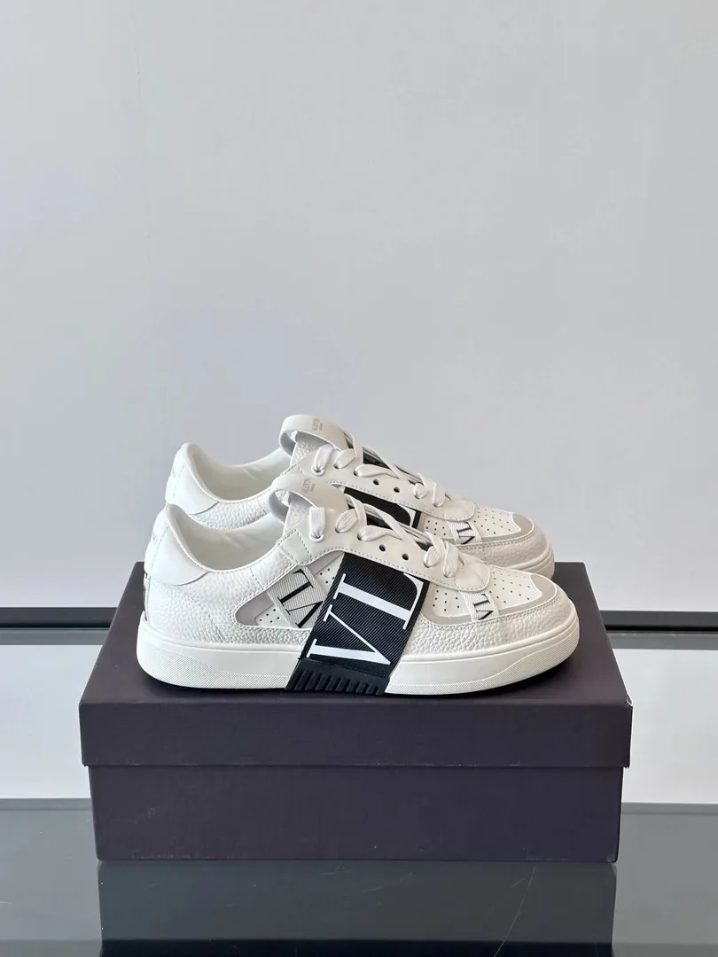 Valentino VL7N Grey Leather Loafers — Photo 11