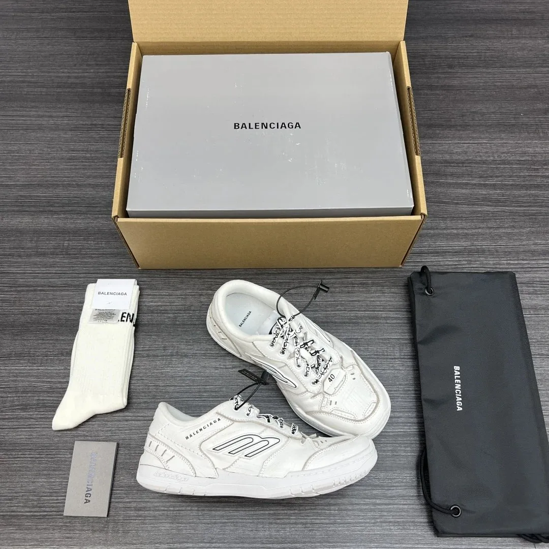 Balenciaga Hamptons Distressed Leather Lace Up Shoes — photo 12
