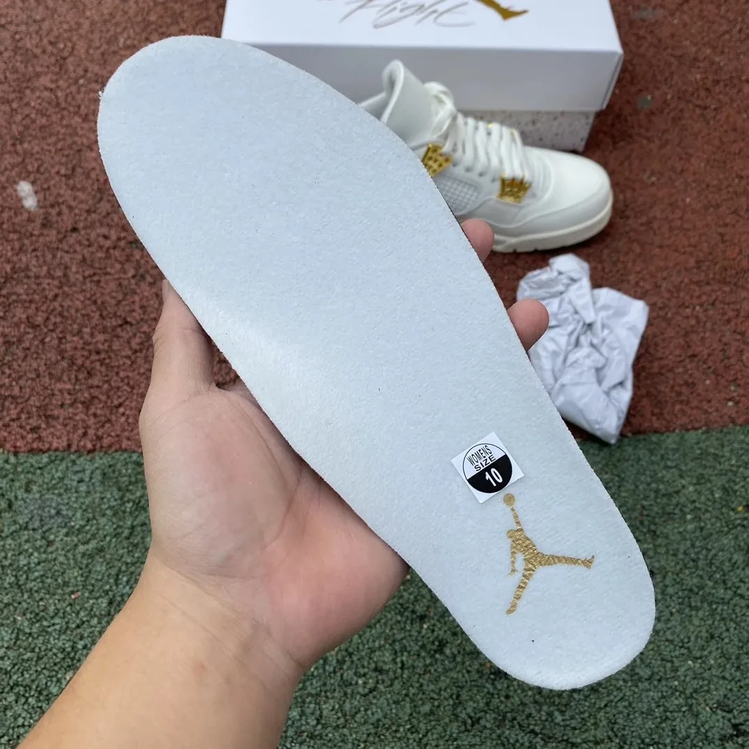 Air Jordan 4 Metallic Gold — Photo 11
