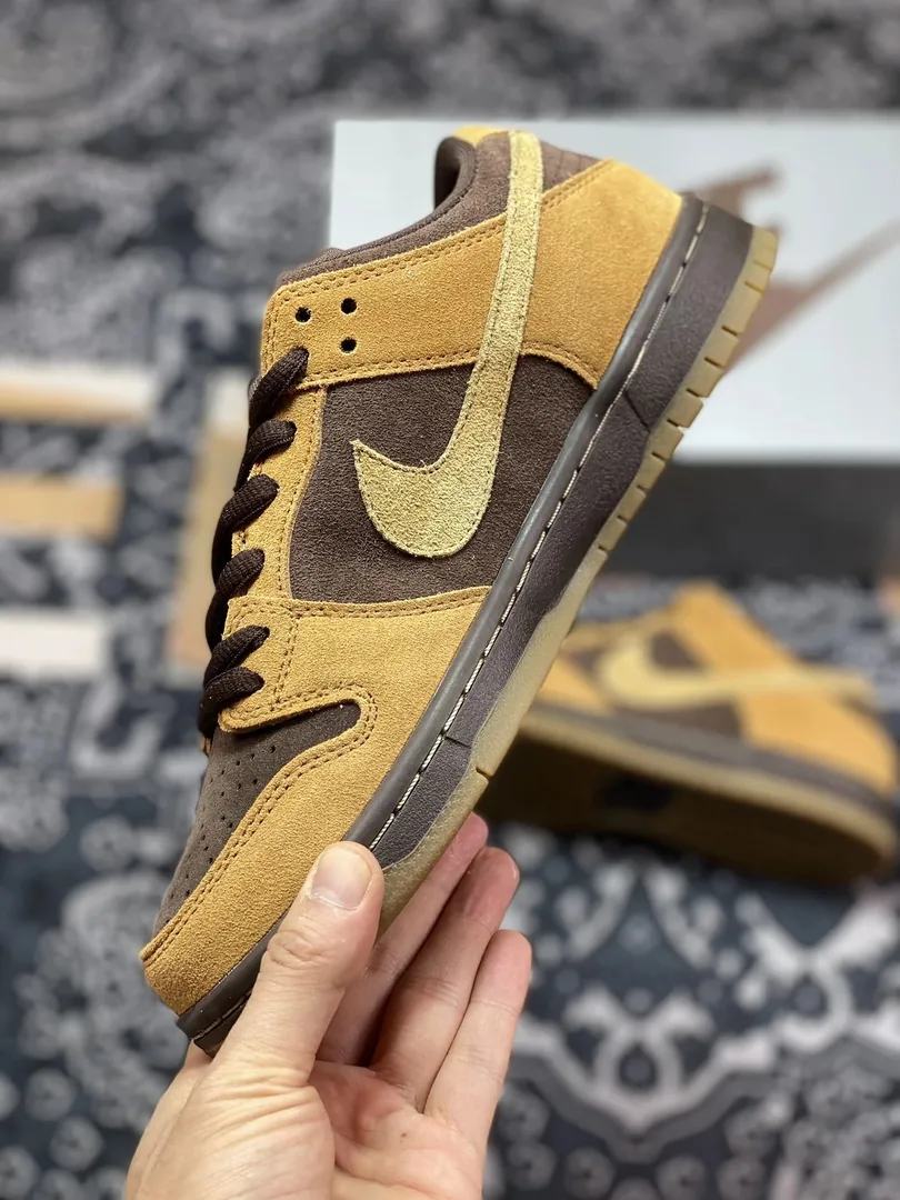 Nike Dunk Low Brown Pack Wheat Sneakers — Photo 8