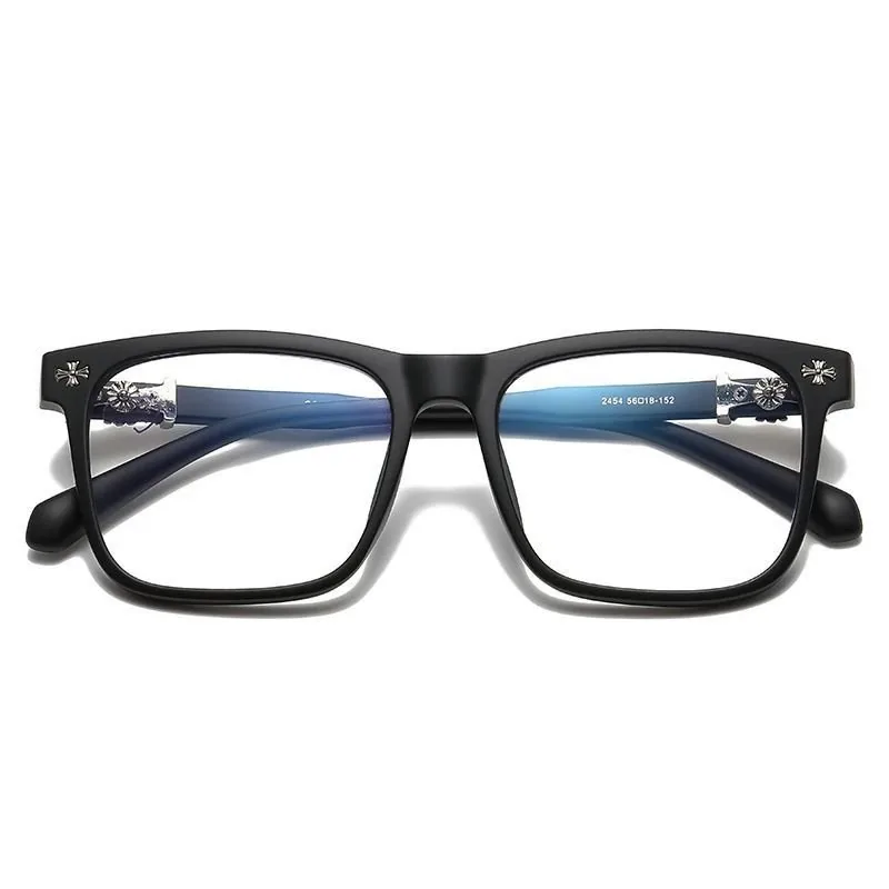 Black Frame Retro Glasses — Photo 8
