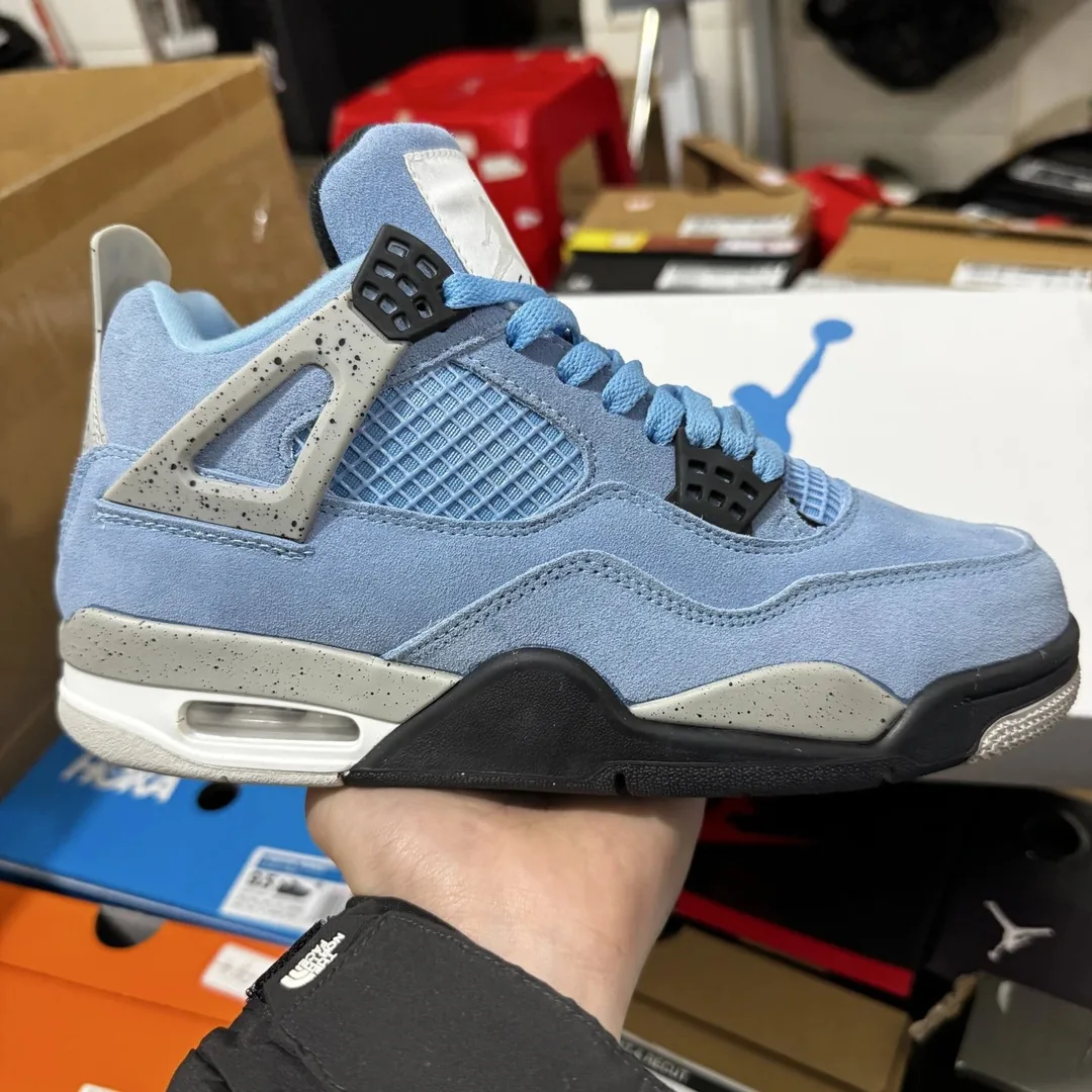 Air Jordan 4 Black Red — photo 3
