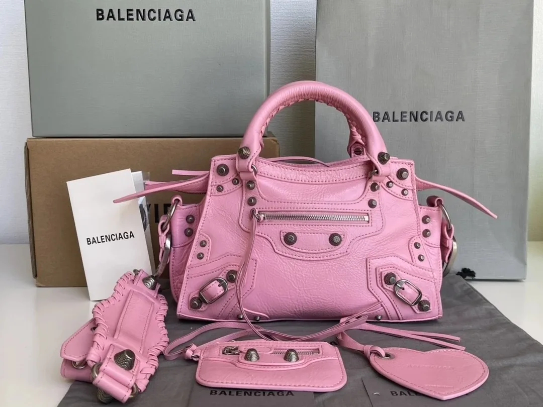 Balenciaga Neo Cagole Motorcycle Bag — QC