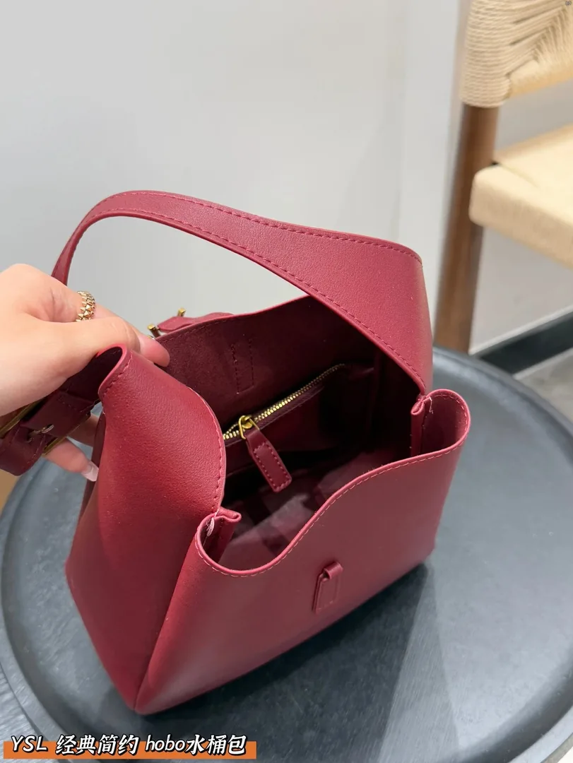 Saint Laurent Hobo Bucket Bag — photo 9
