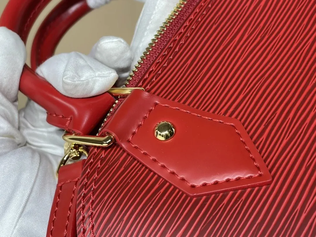 Louis Vuitton Alma BB Handbag — QC