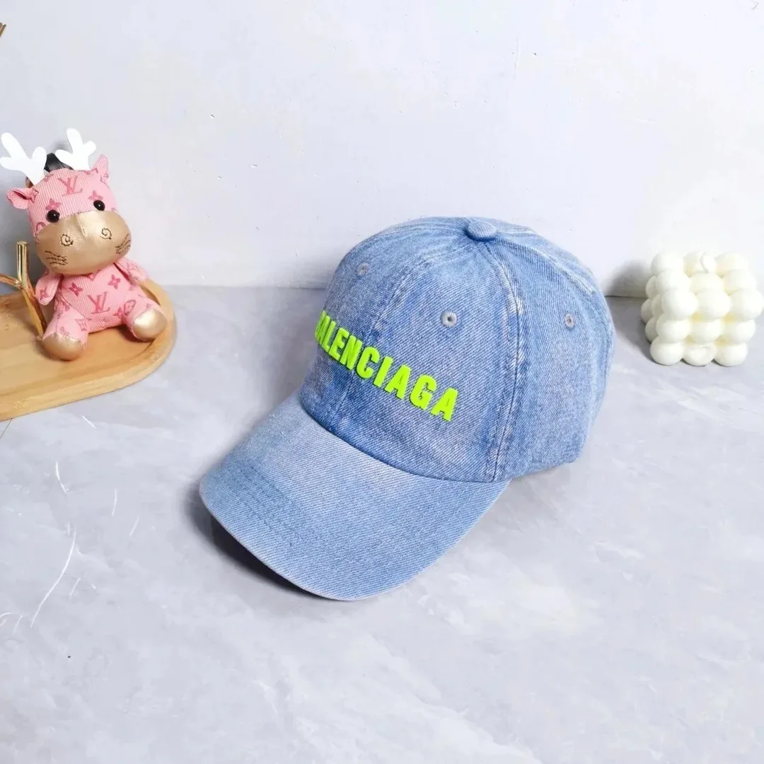 Balenciaga Allover Logo Baseball Cap — Photo 15