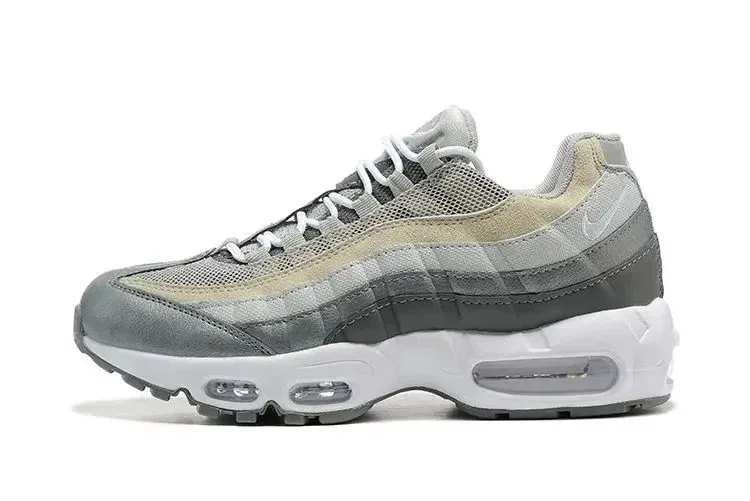 Nike Air Max 95 Grey Running Shoes — Photo 11