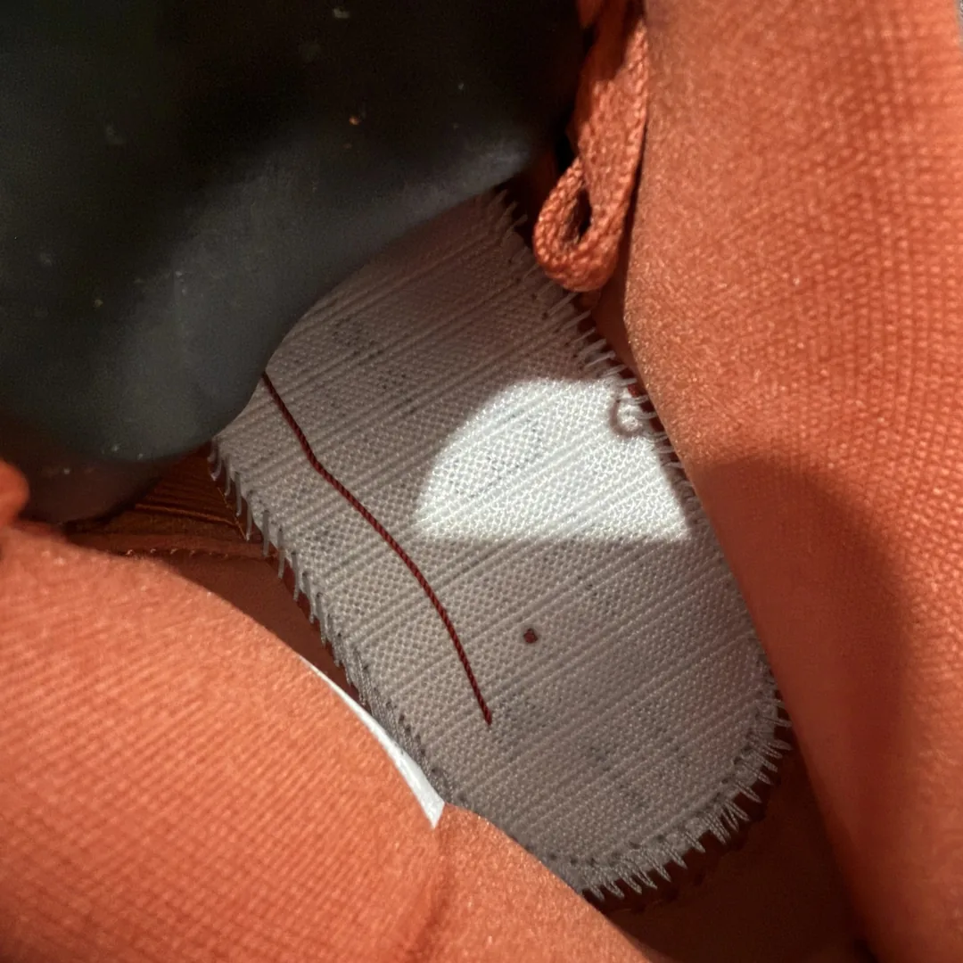 Air Jordan 4 Red Black — Photo 11