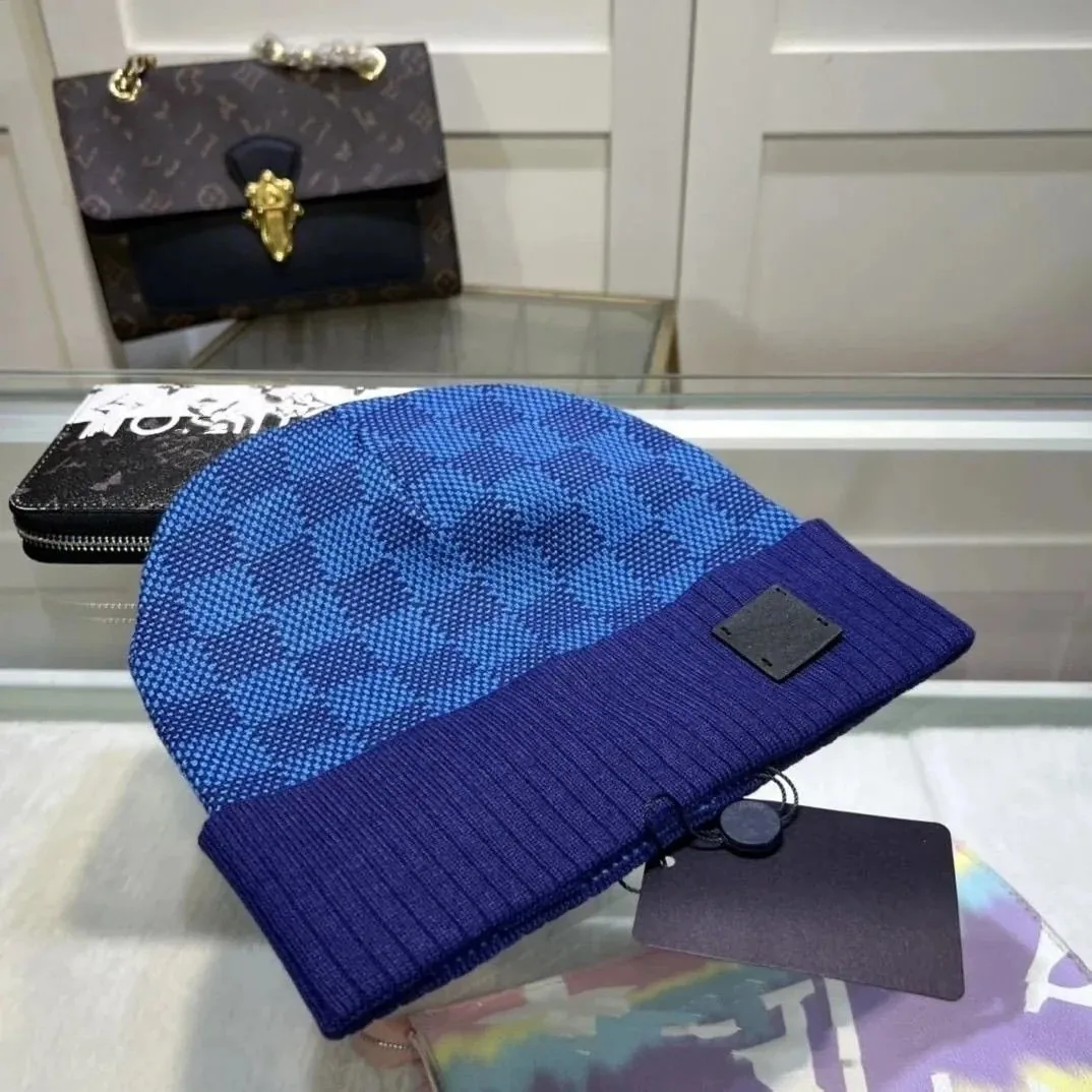 Knit Beanie — QC