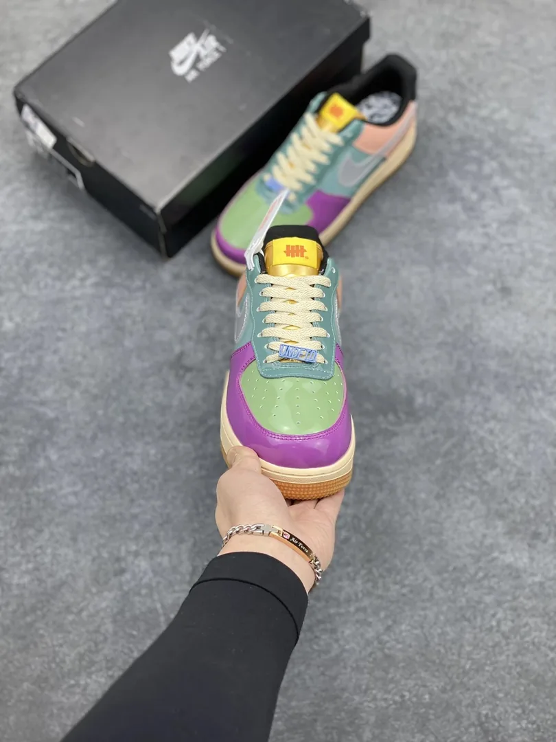Undefeated Air Force 1 Low — Photo 7