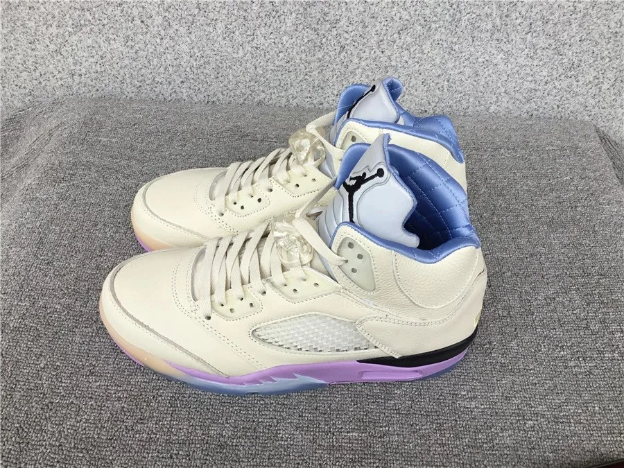 Jordan 5 White Court Sneakers — Photo 14
