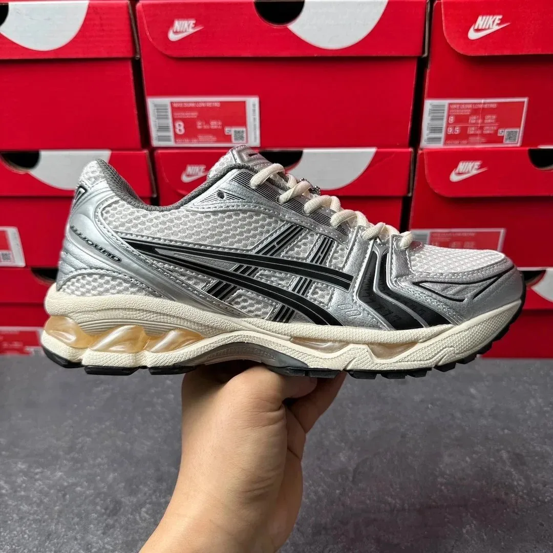 Asics Gel-Kayano 14 Gel-Quantum Grey Runners — Photo 7