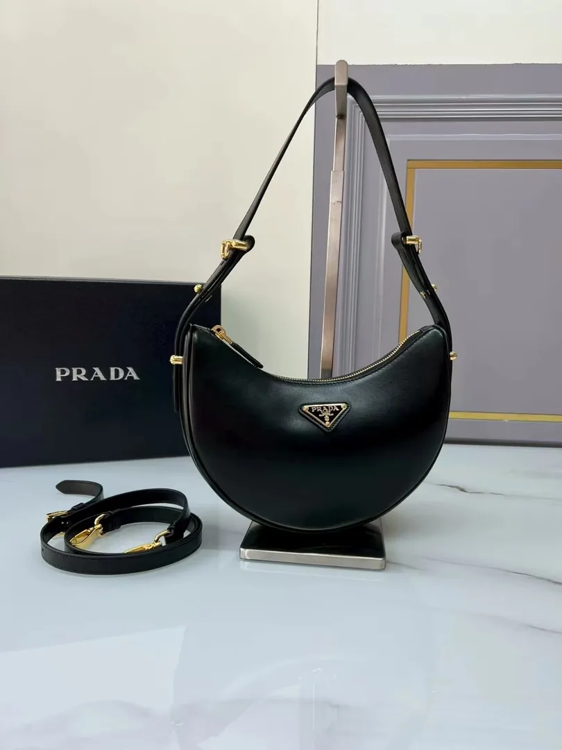 Prada Leather Tote Bag — photo 2