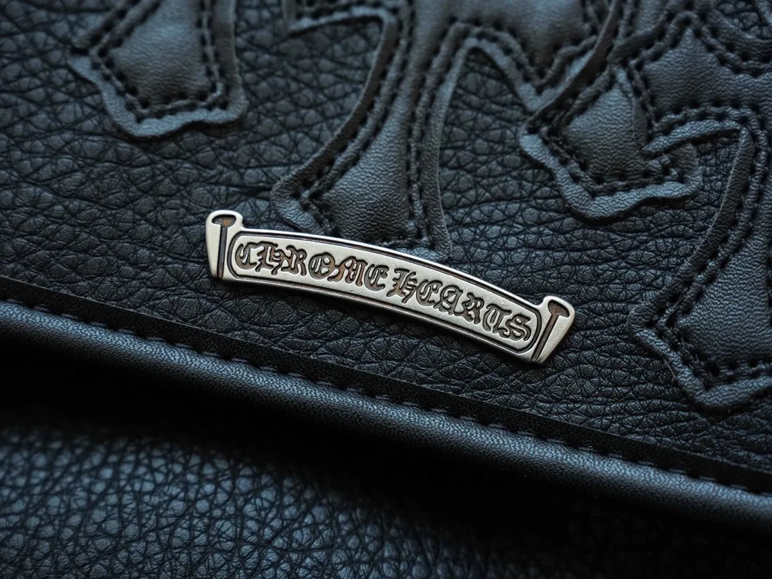 Chrome Hearts Cemetery Cross Crossbody Bag — photo 6