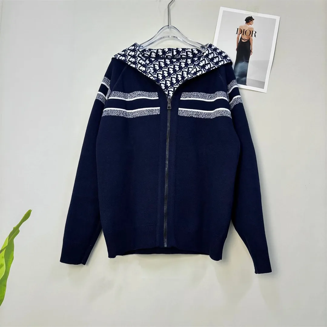 Louis Vuitton Reversible Monogram Cardigan Jacket — photo 3