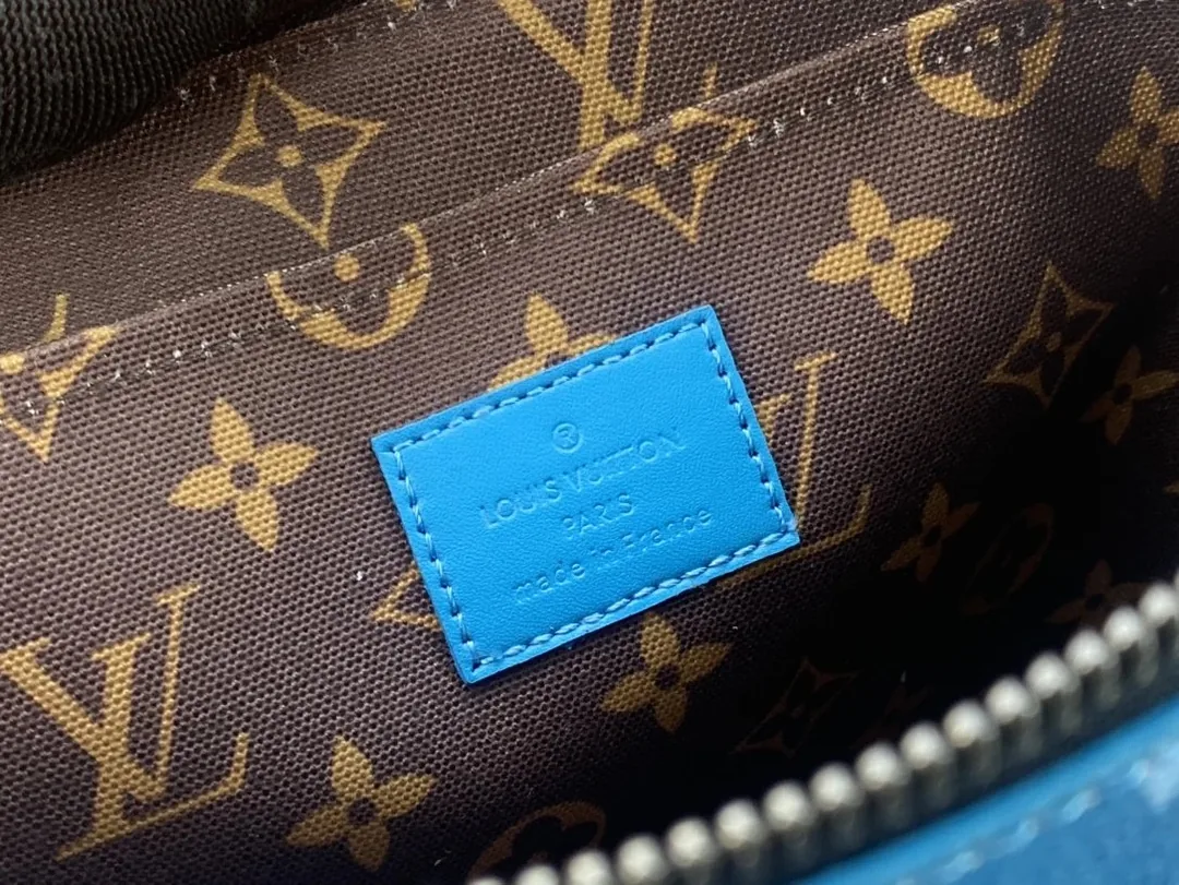Louis Vuitton Leather Clutch — QC
