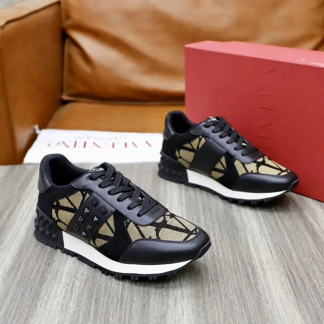 Valentino Garavani VLTN Print Sneakers — Photo 15