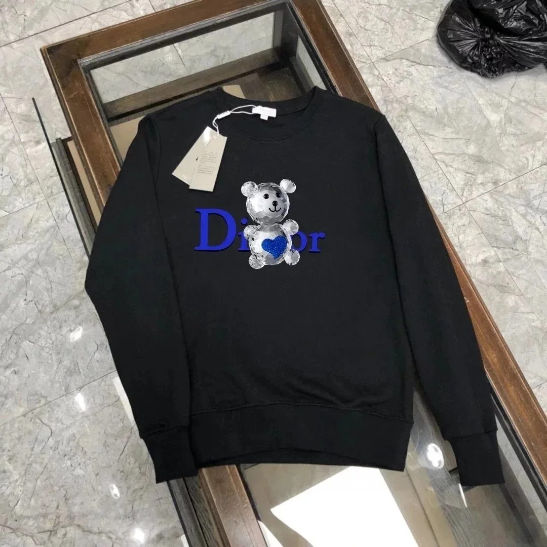 Long-Sleeve Tee — Photo 10