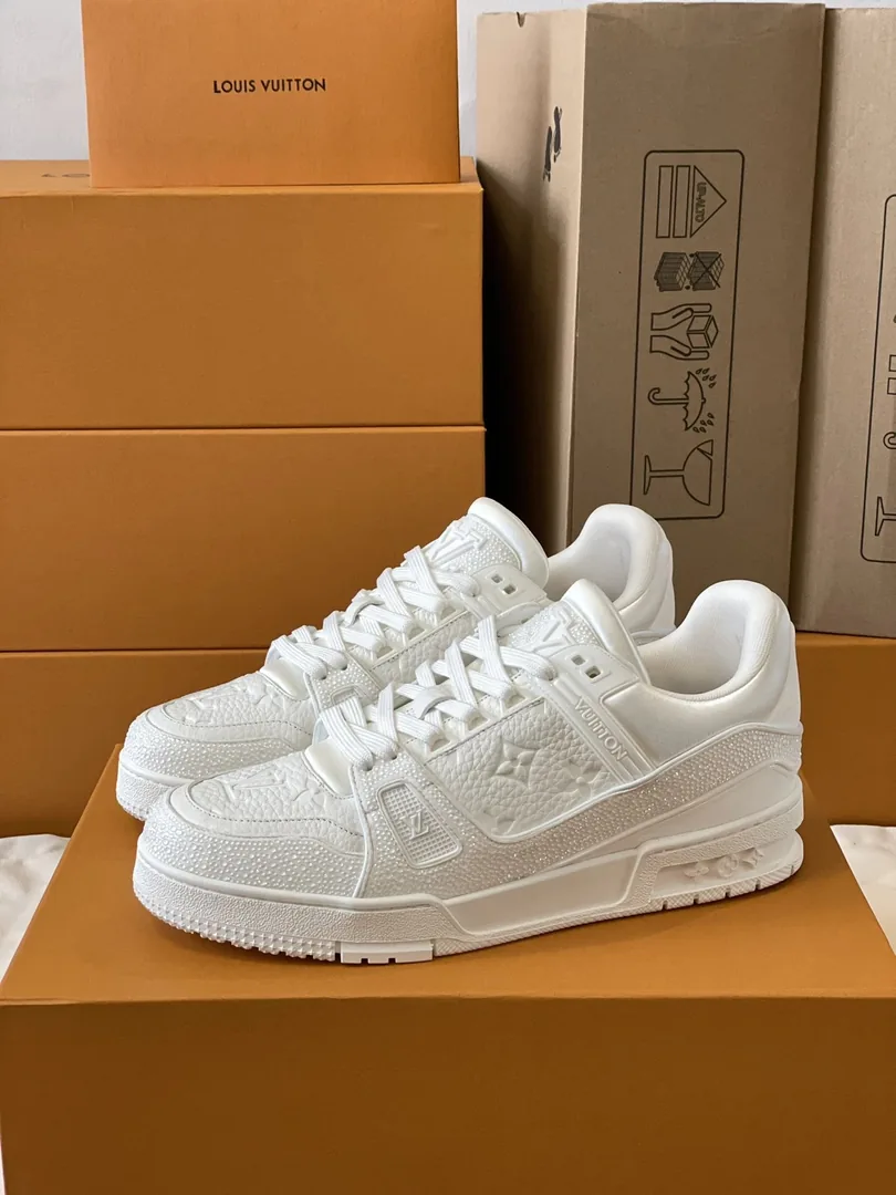 Louis Vuitton LV Trainer Dior Crystal Sneakers — photo 5