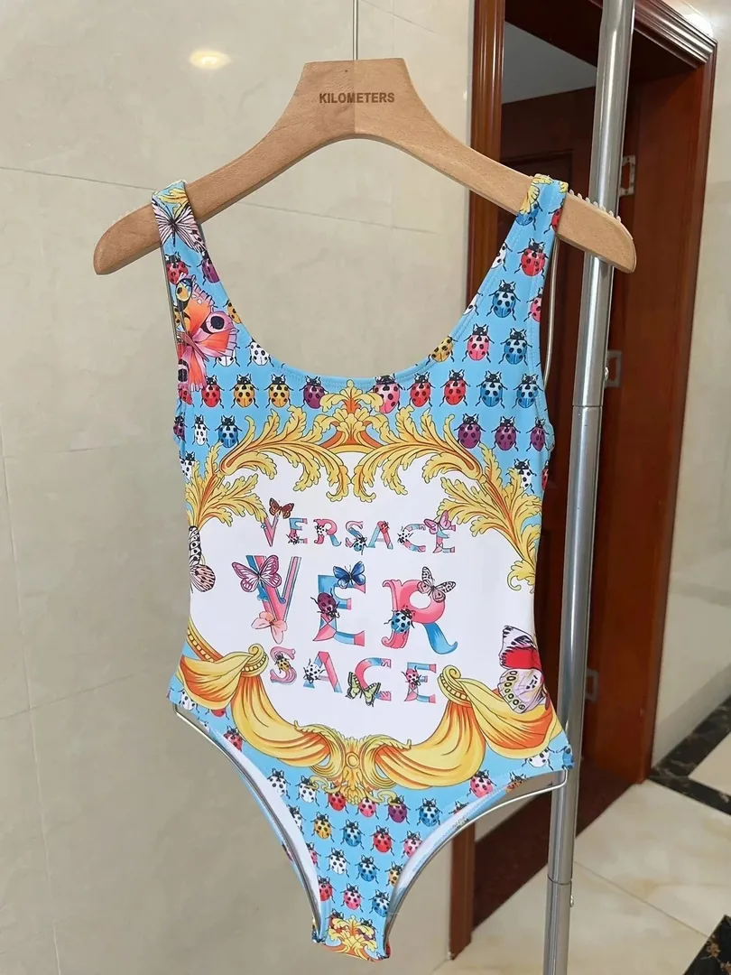 Swimsuit — Photo 7