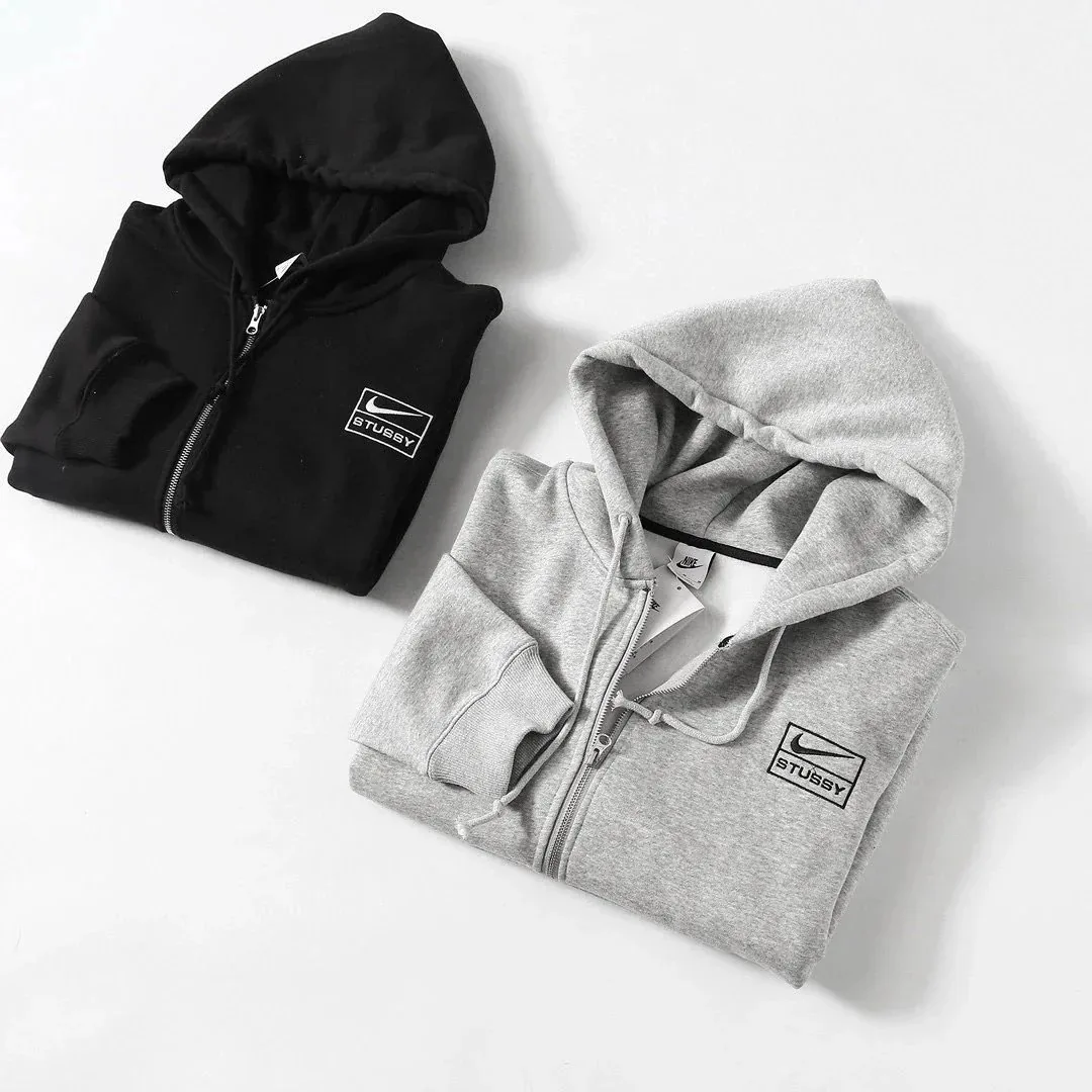 Two-Piece Tracksuit Set — Photo 12