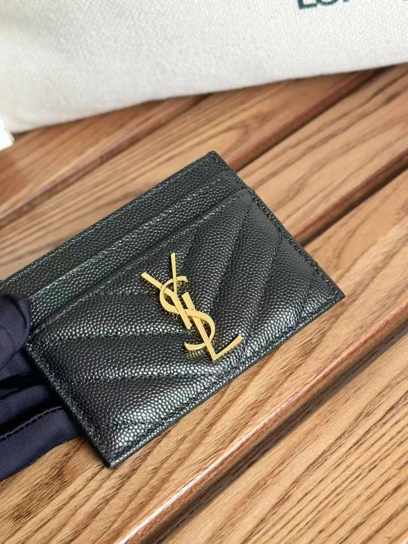 Card Holder — Photo 13
