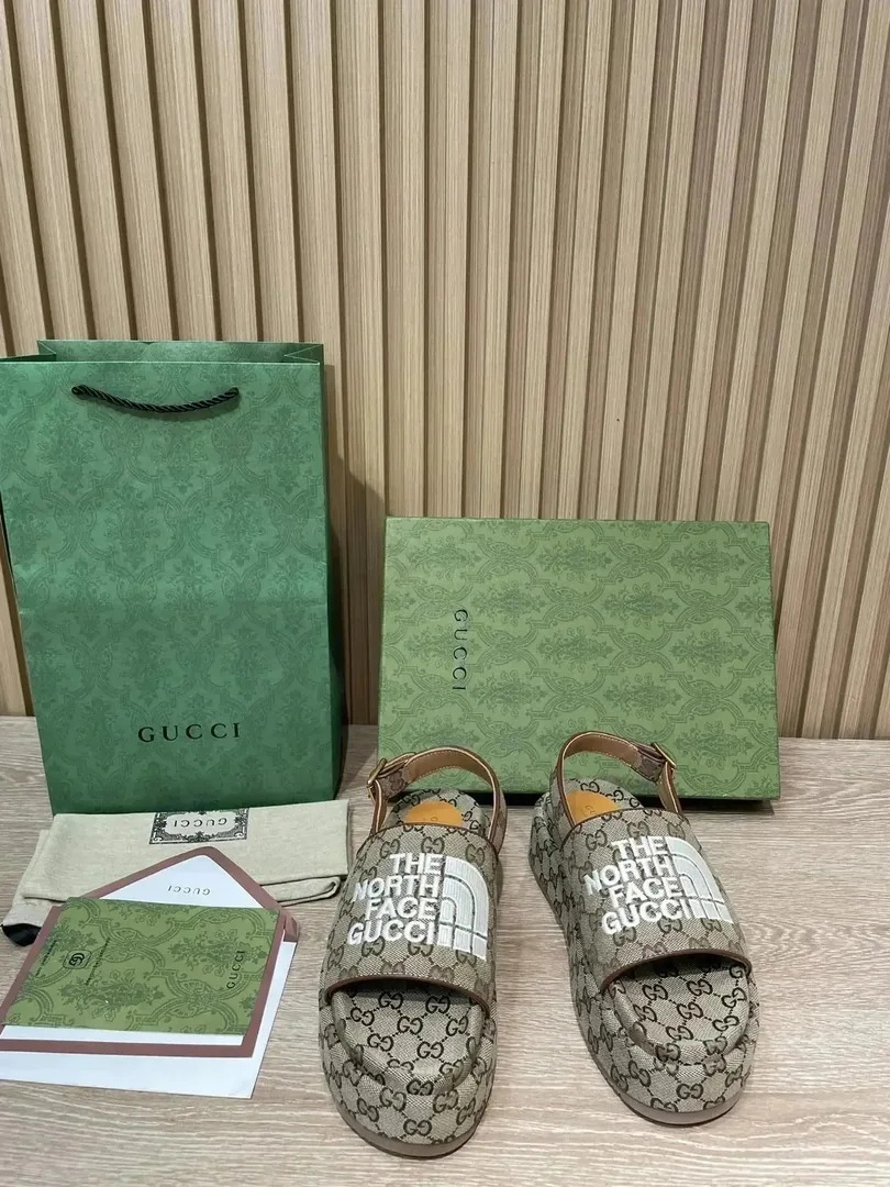 Gucci GG Jacquard Slide Sandal Collection — Photo 9