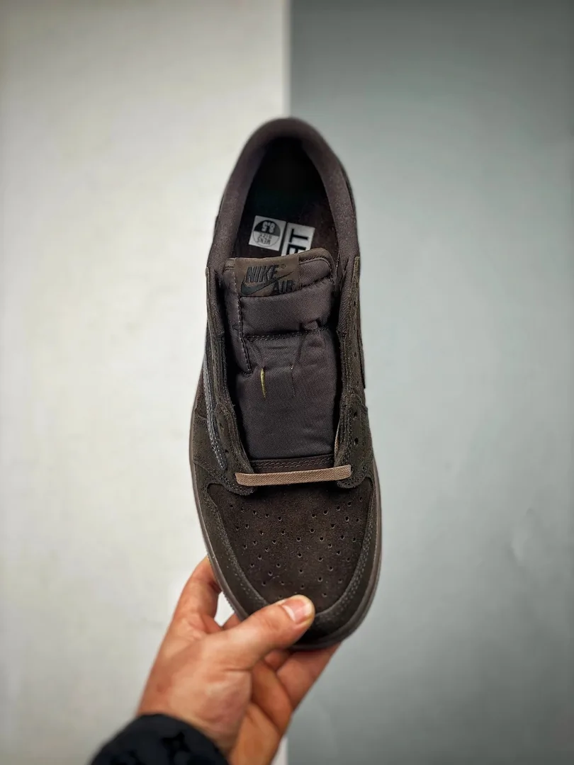 Travis Scott Air Jordan 1 Mocha — QC
