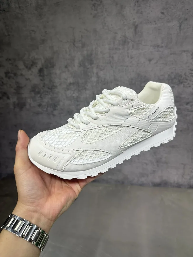 Bottega Veneta Orbit Pink Sneakers — Photo 9