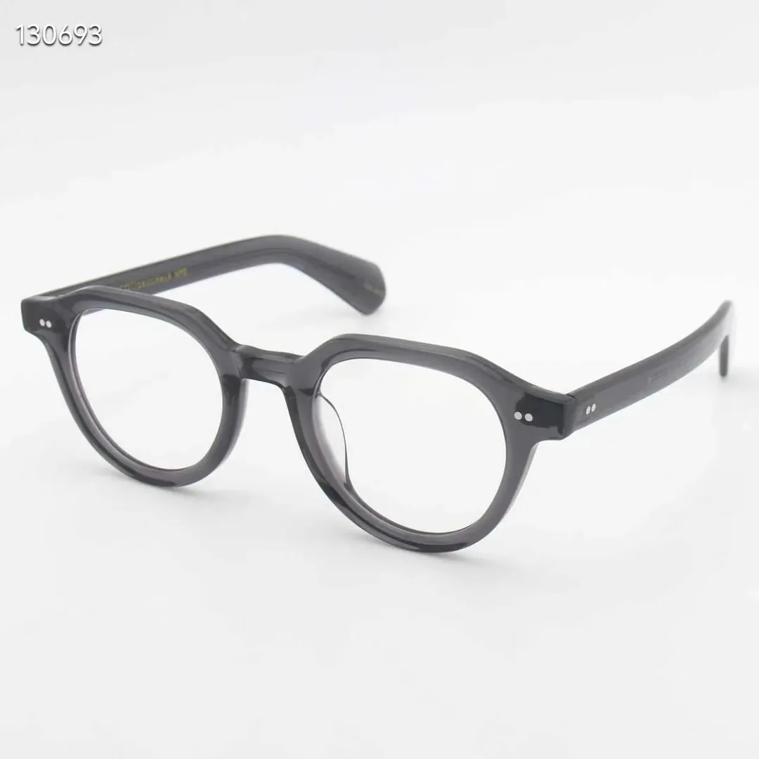 Sunglasses — Photo 6