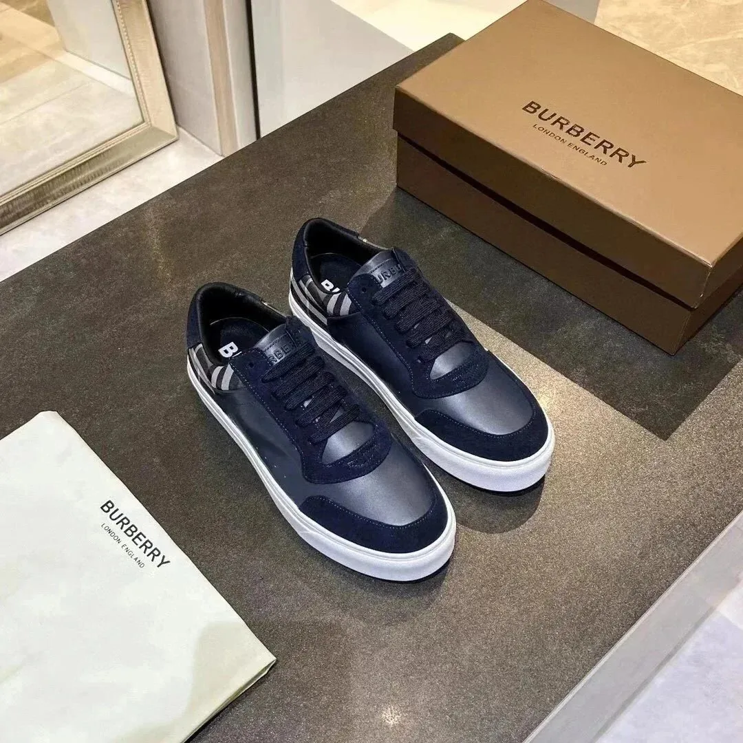 Burberry Balenciaga Streetwear Sneakers — Photo 8