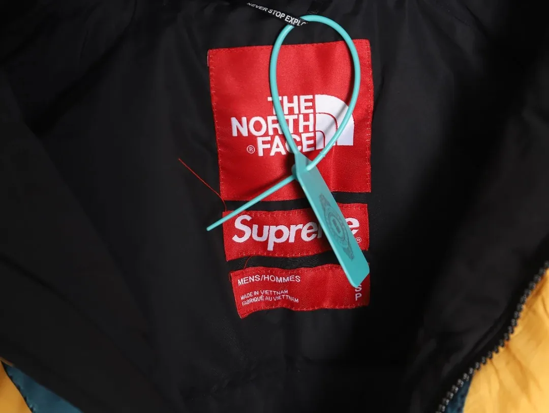 Supreme Statue Of Liberty White Down Jacket — Photo 14