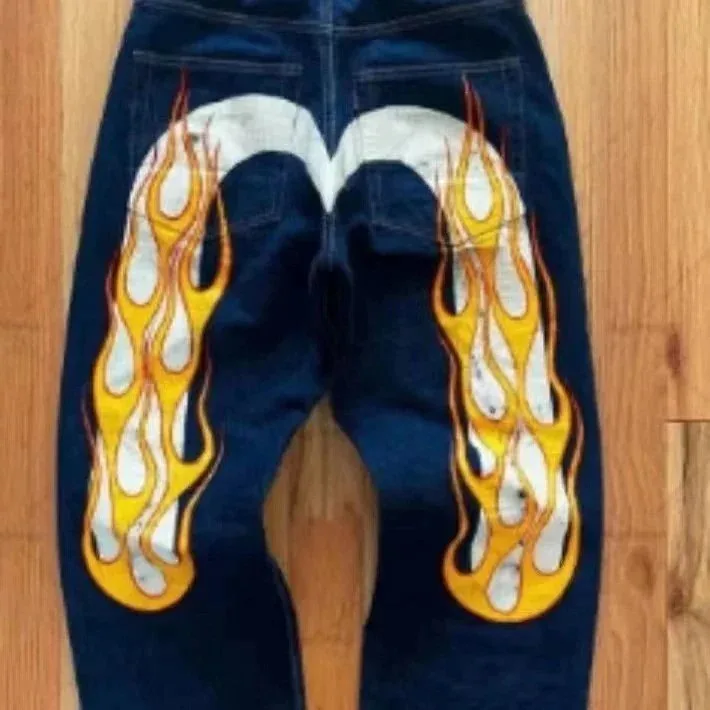 High Street Jeans — Photo 8