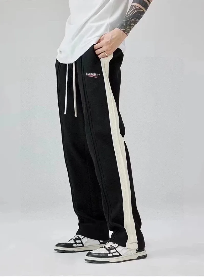 Sweatpants — Photo 8