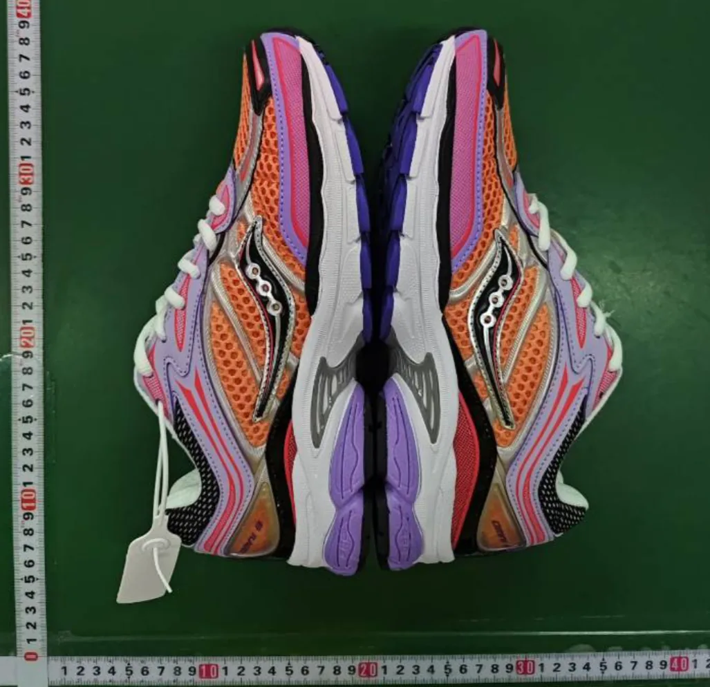 Saucony ProGrid Omni 9 Sneakers — Photo 15