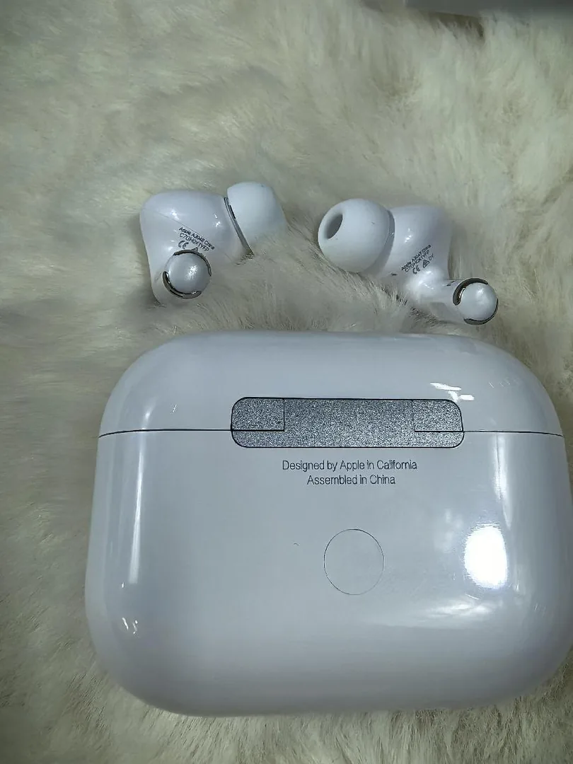 Apple AirPods Pro 2 USB-C — QC