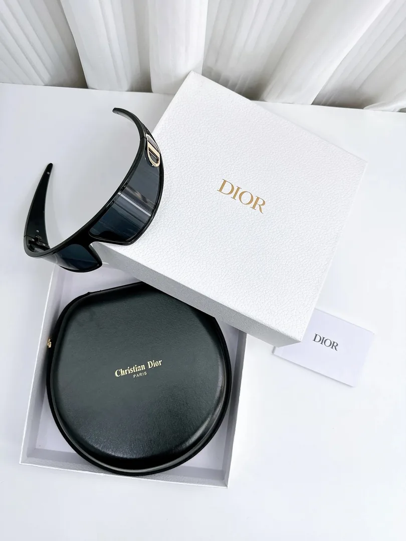 M1U Sunglasses — photo 3