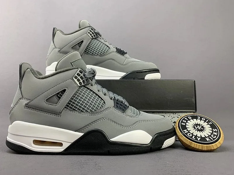 Jordan 4 Brown Retro Trainers — photo 6