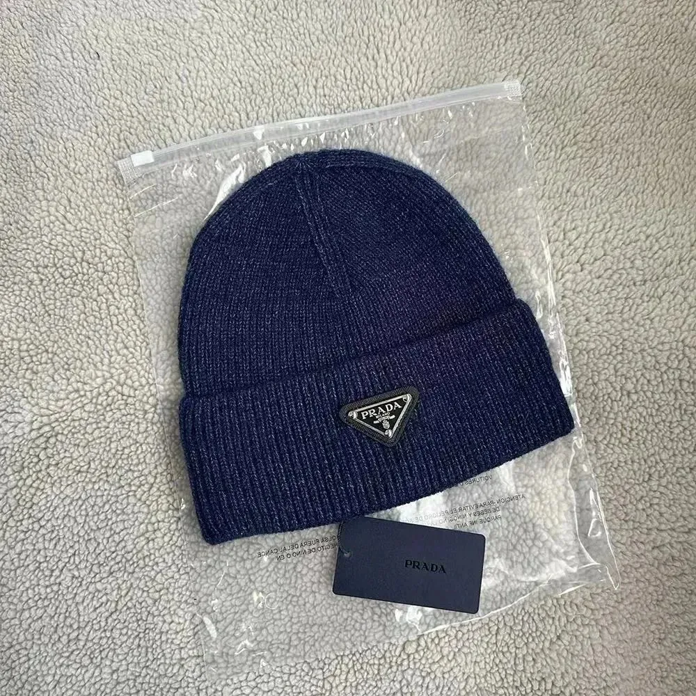 Prada Triangle Logo Knit Beanie — QC