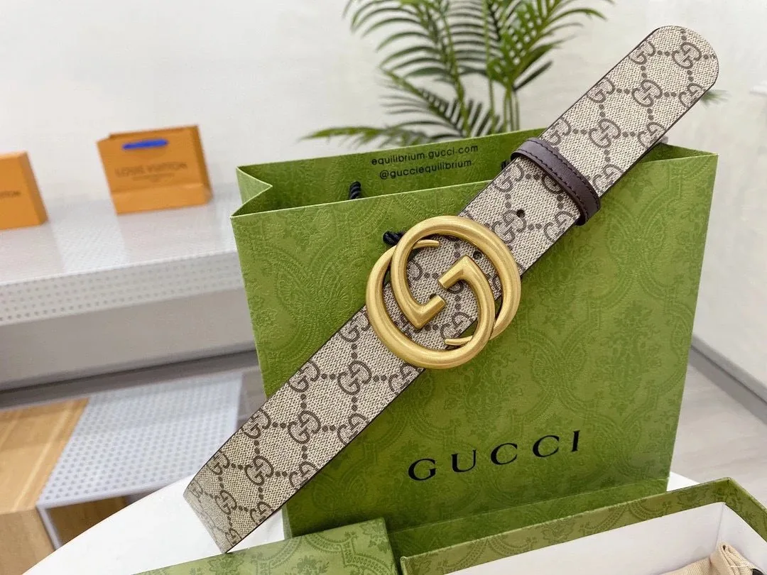 Gucci GG Supreme Double G Buckle Belt — Photo 3