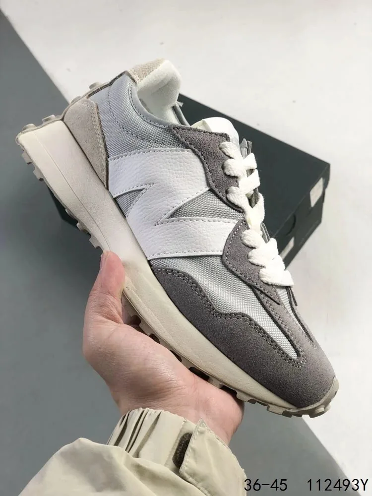 New Balance 327 Black Chunky — Photo 8