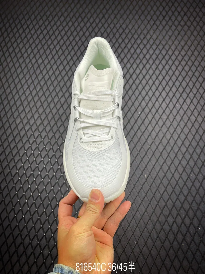 Lululemon Chargefeel Workout Mid — Photo 8