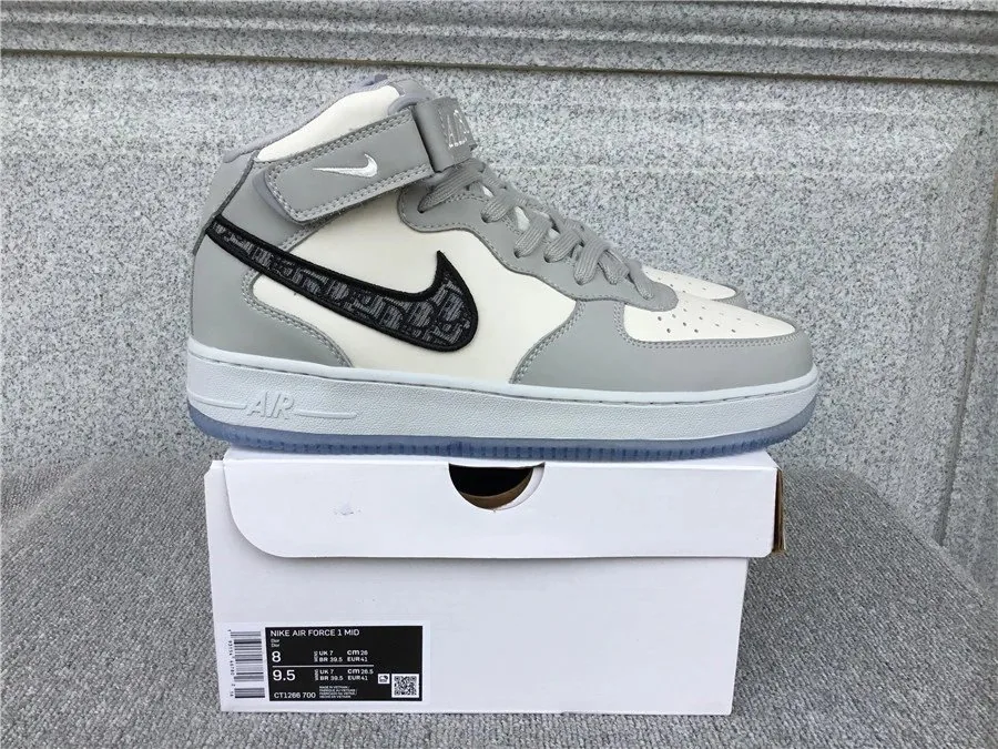 White Black Air Jordan 1 Mid — QC